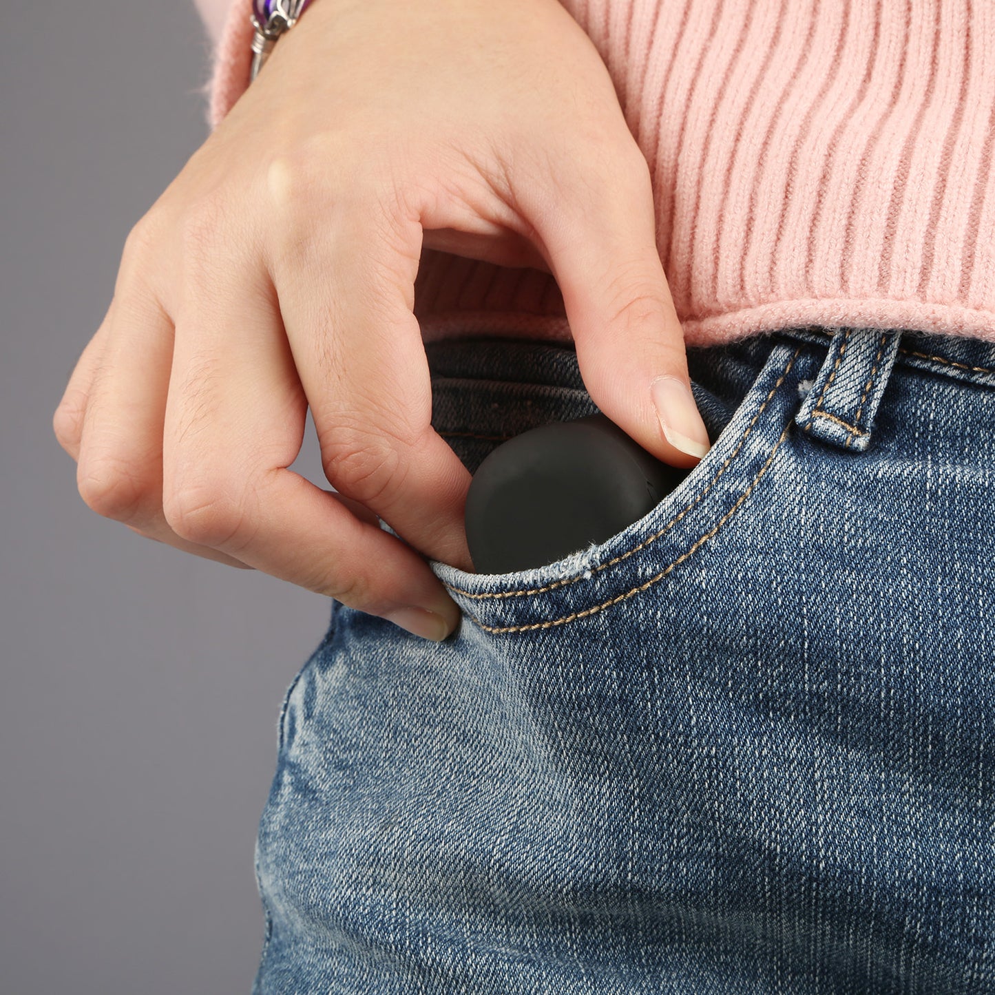 TWS True Wireless V4.2 Earbuds IPX4 In-ear Stereo Earphone Hands-free Deep Bass Earpiece With Mic Magnetic Charging Case 30Hrs Single Earbud Work Time Driving Business